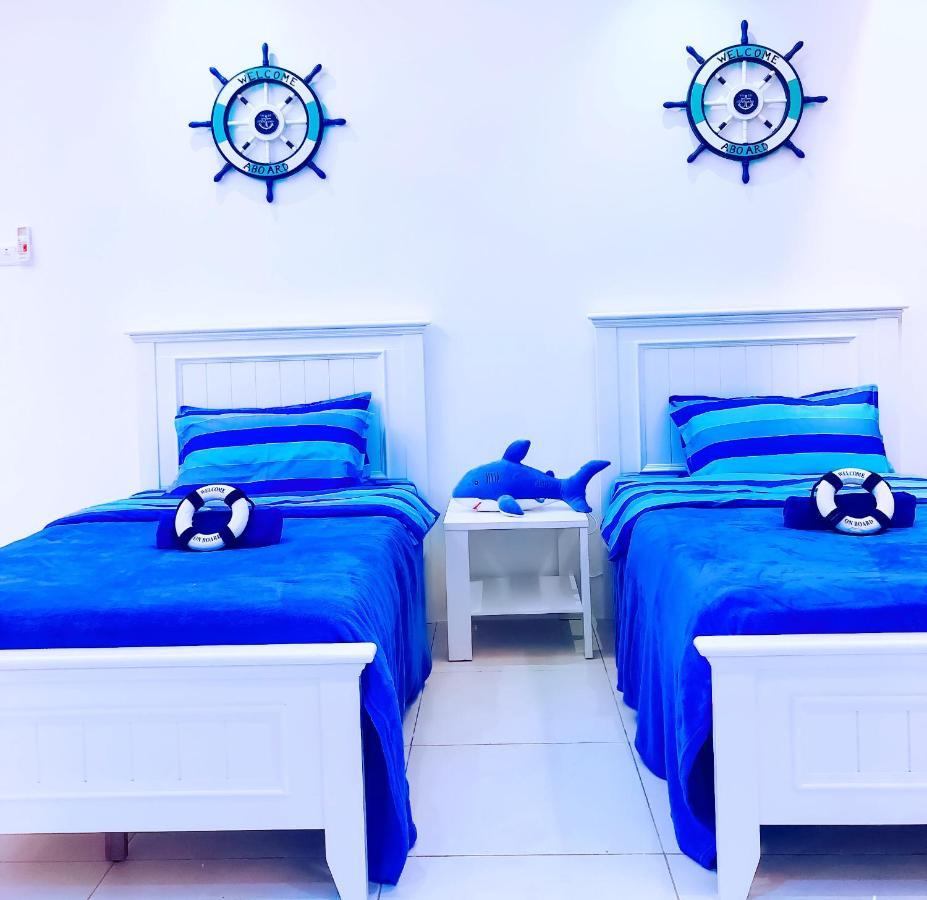Cat City Mediterranean Theme City&Pool View Homestay 貓城地中海主題城市泳池風景民宿 Kuching Bagian luar foto