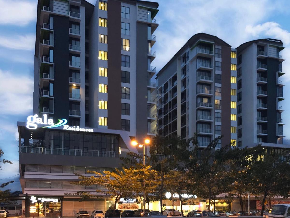 Cat City Mediterranean Theme City&Pool View Homestay 貓城地中海主題城市泳池風景民宿 Kuching Bagian luar foto
